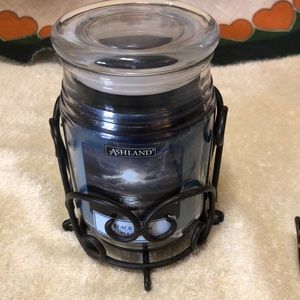 Ashland Black Sands Jar Candle In Iron Holder - 18 oz measurements are 6”x5”